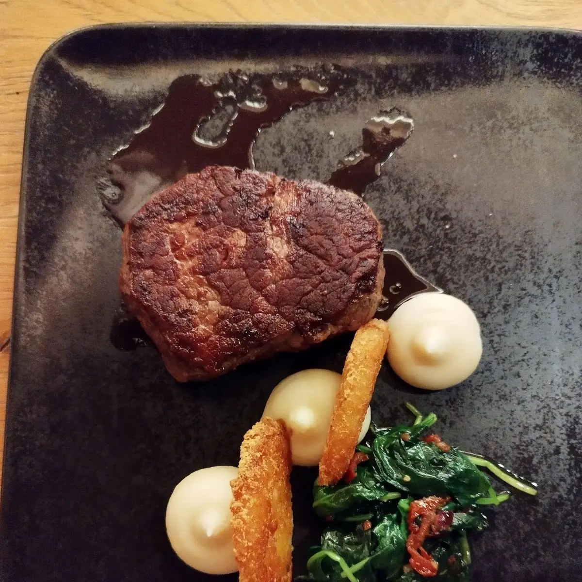 Rinderfilet Blattspinat Selleriepüree