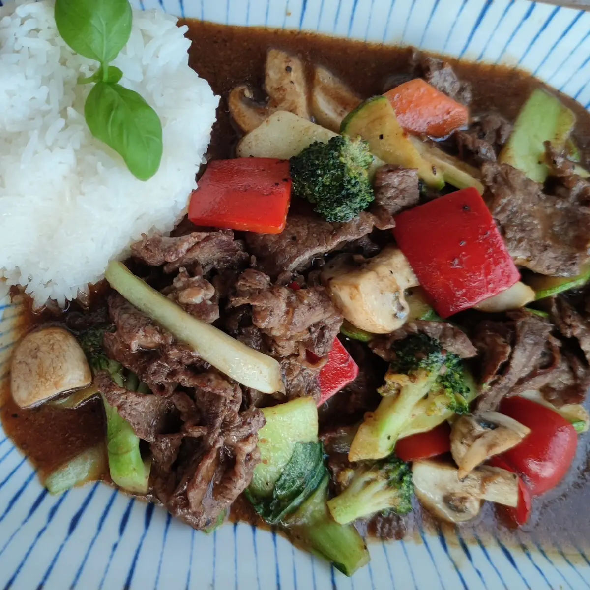 Schwarzepfefferrindfleisch