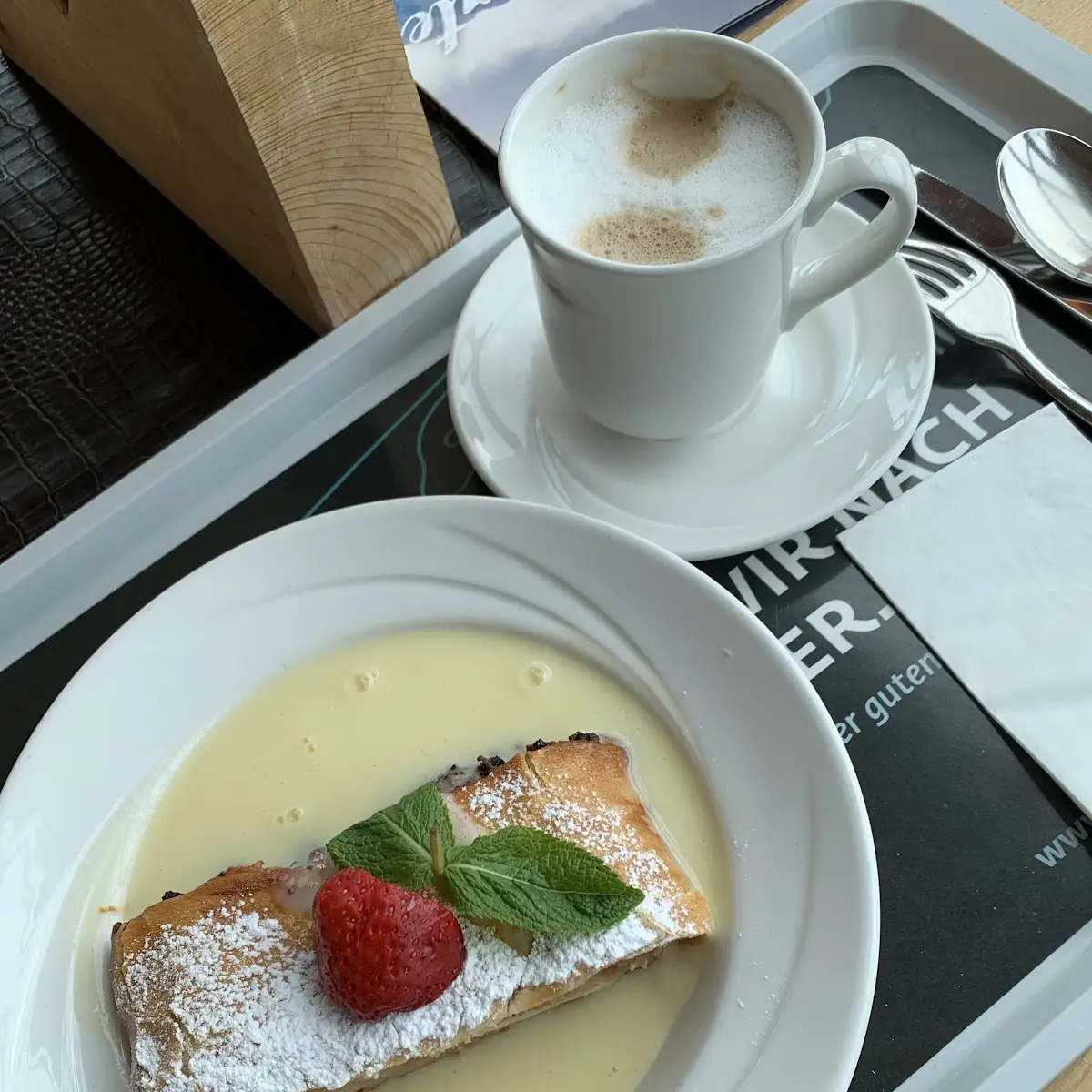 Apfelstrudel