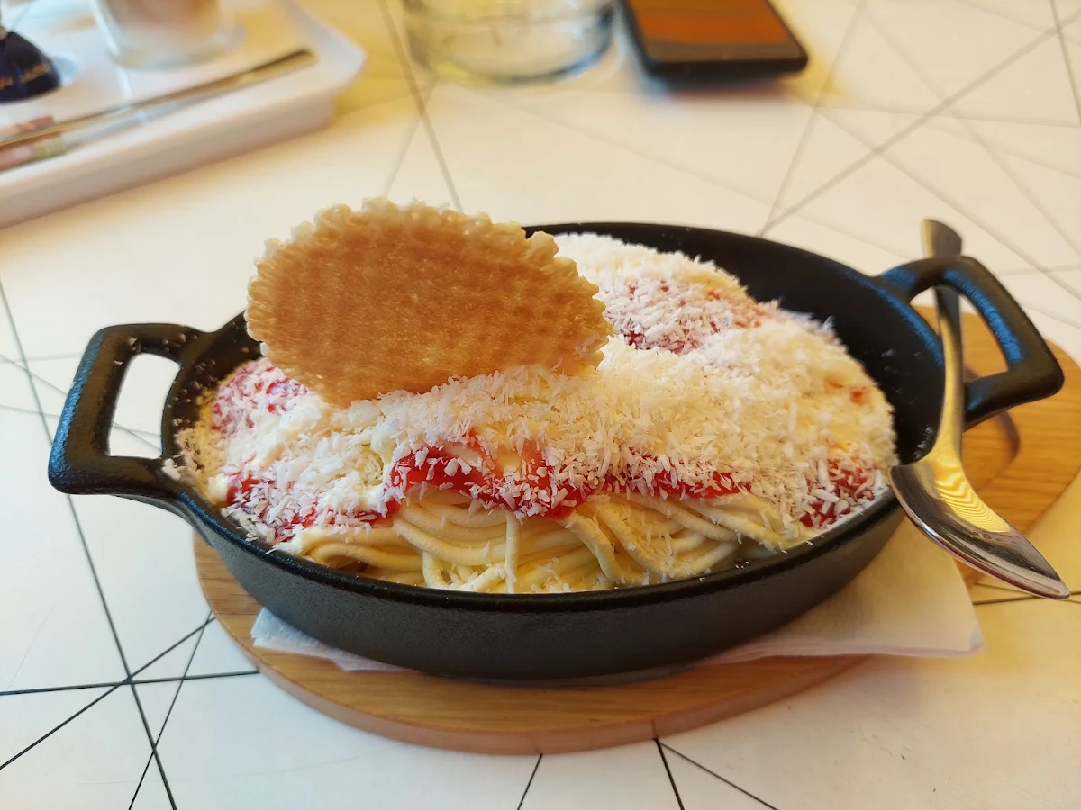 Spaghetti Eis