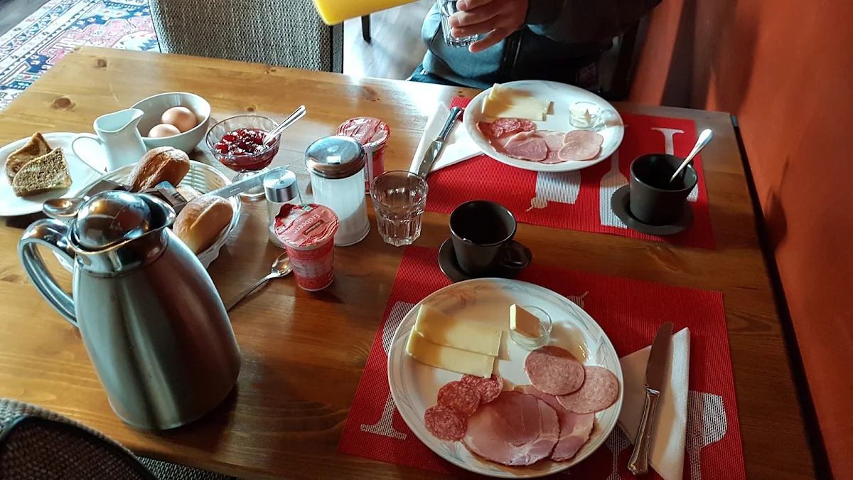 Essen und Trinken photo 2