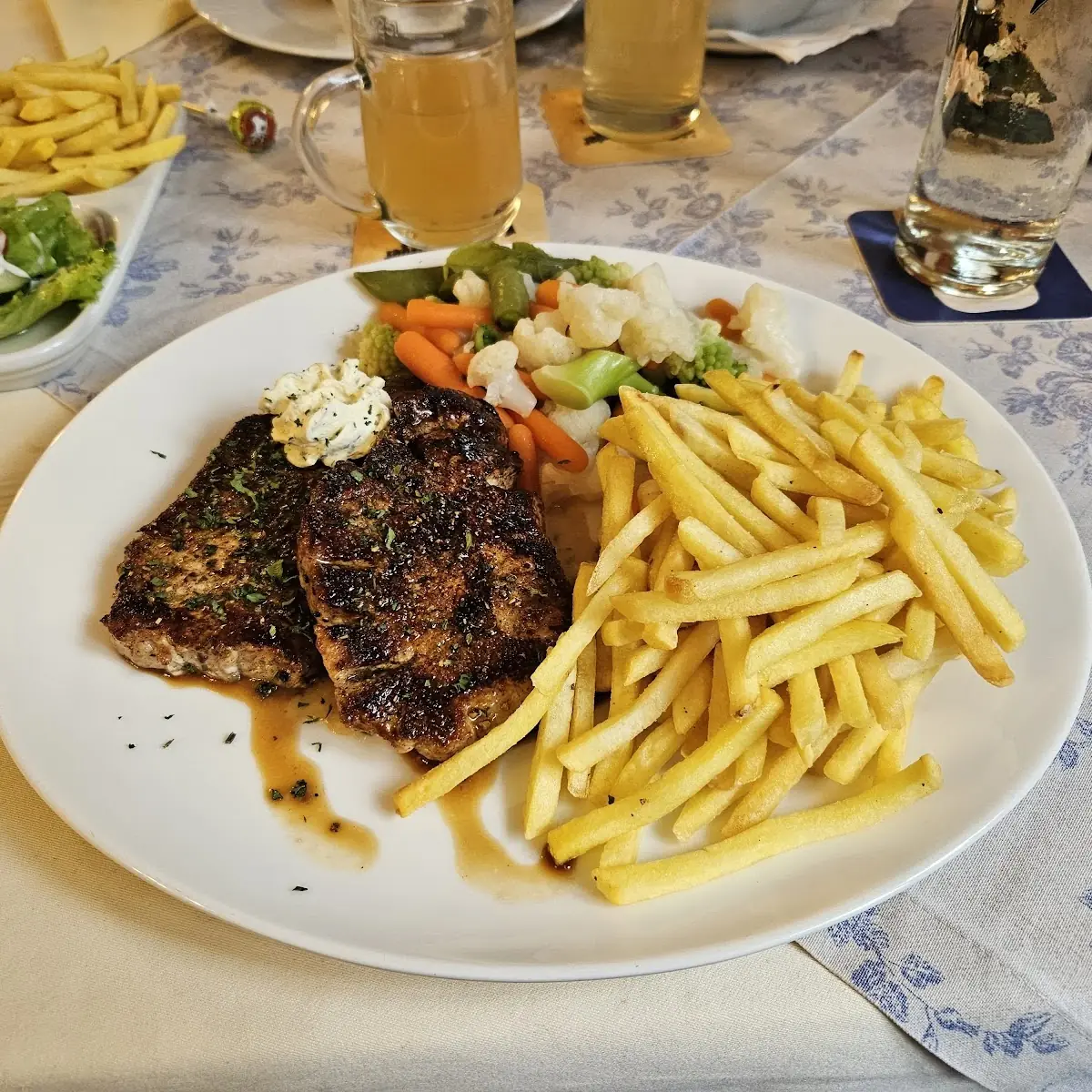 Essen und Trinken photo 2