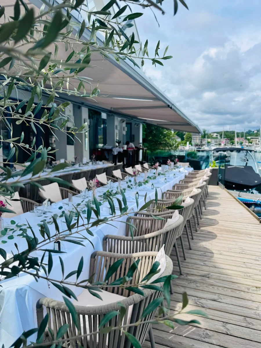 Marina Lounge Café Titelbild