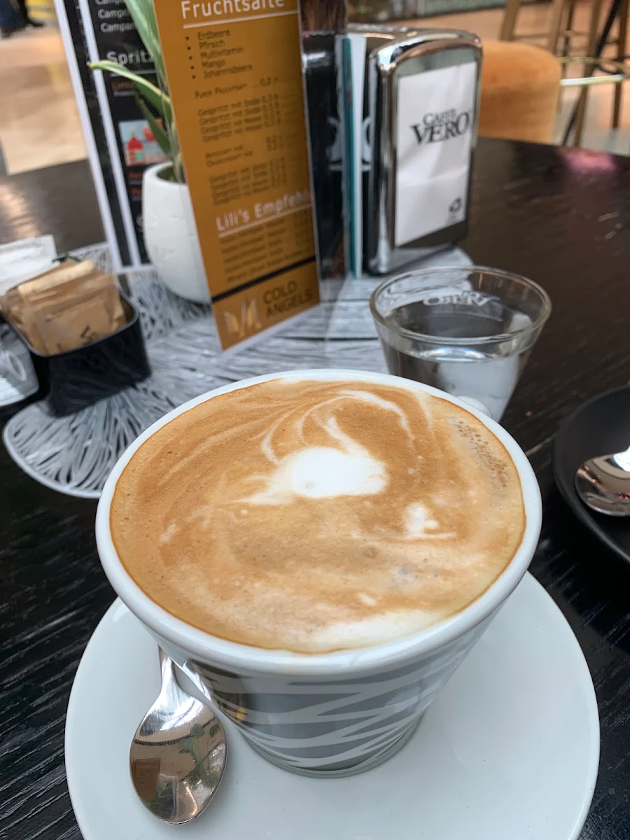 Essen und Trinken photo 1