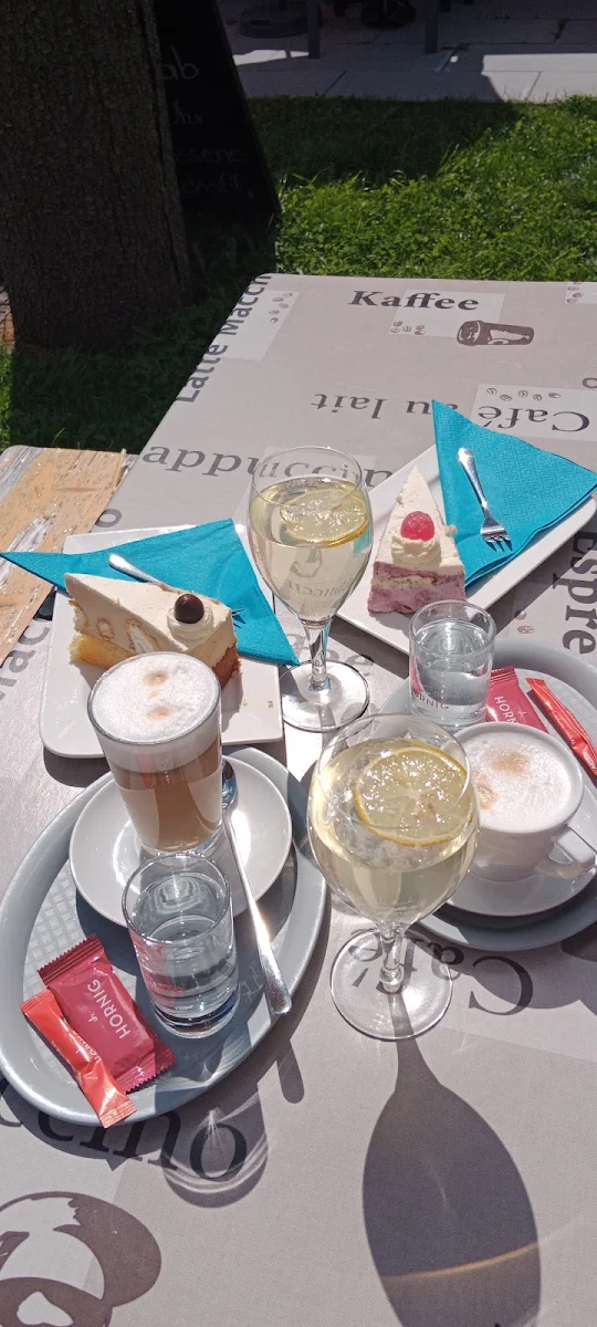 Essen und Trinken photo 10