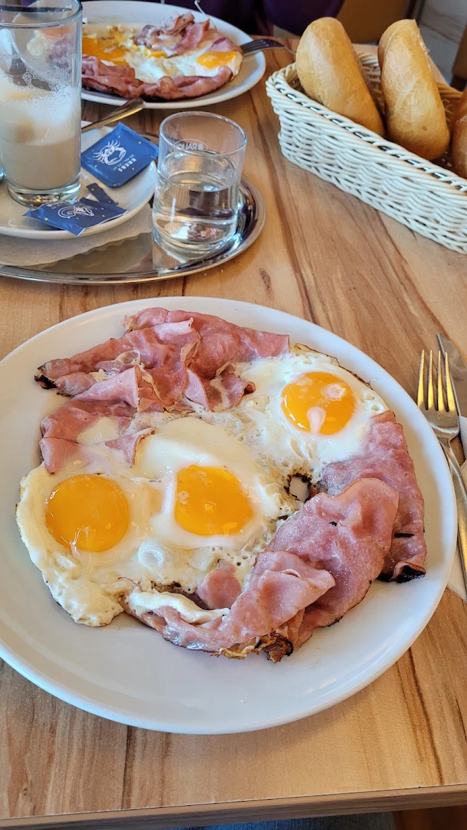 Essen und Trinken photo 2