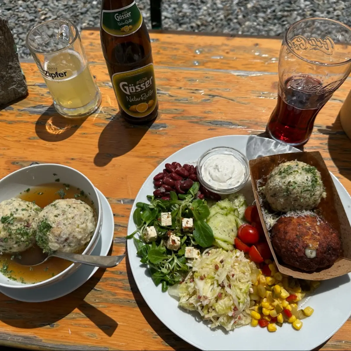 Essen und Trinken photo 1