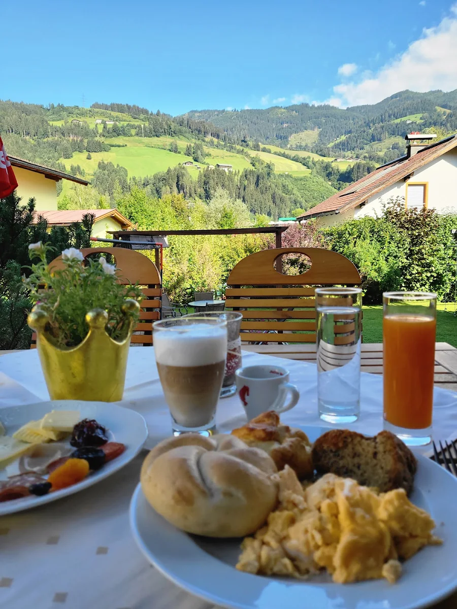 Essen und Trinken photo 2