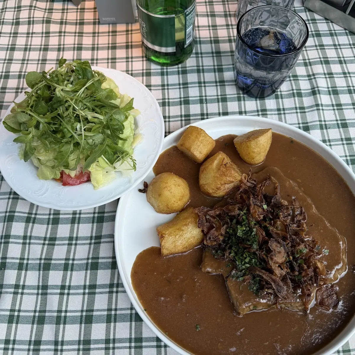 Essen und Trinken photo 1