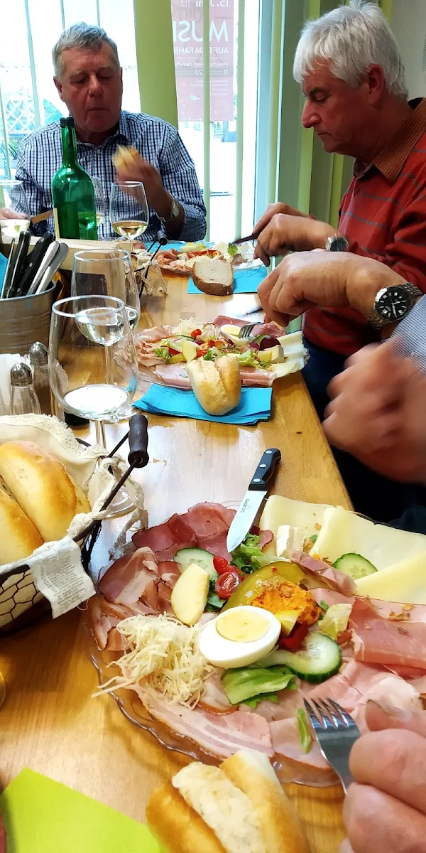 Essen und Trinken photo 3
