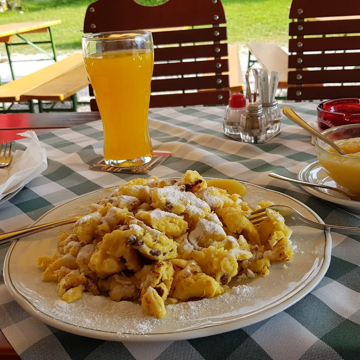 Essen und Trinken photo 2