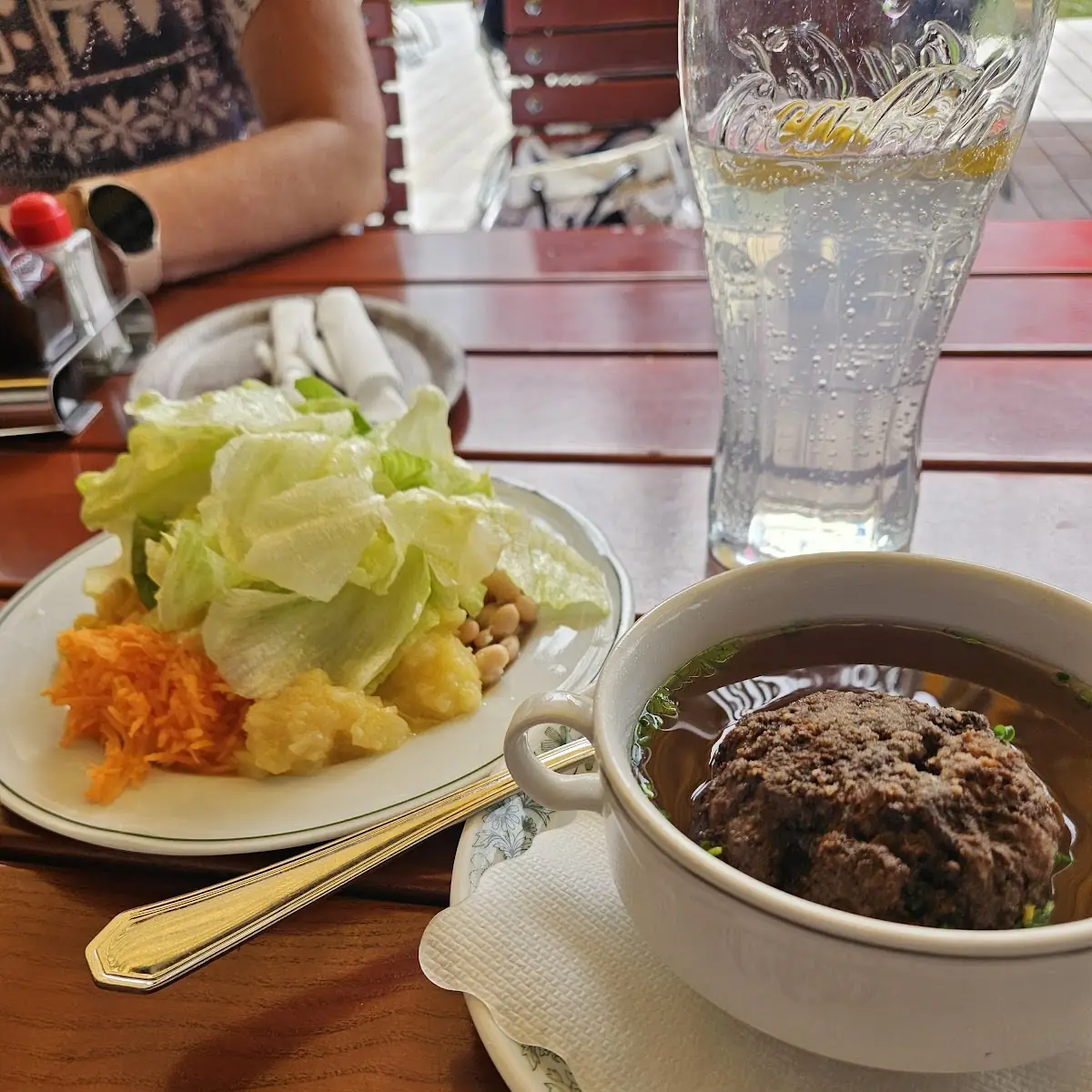 Essen und Trinken photo 7