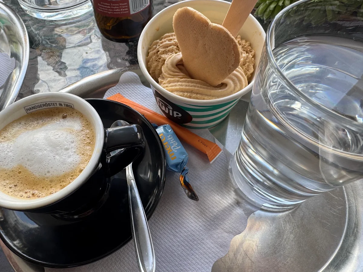 Essen und Trinken photo 1