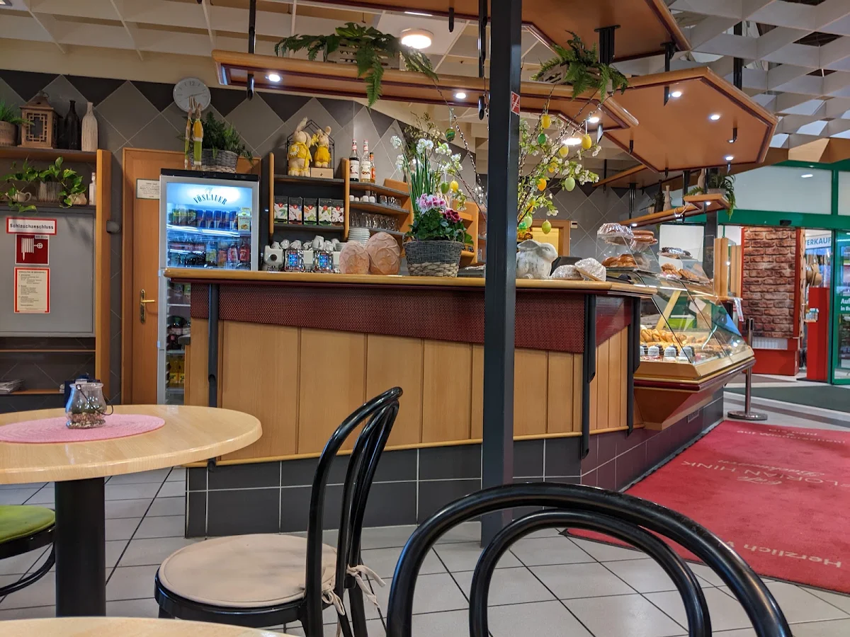Cafe Bäckerei Hink im Nadlinger Titelbild