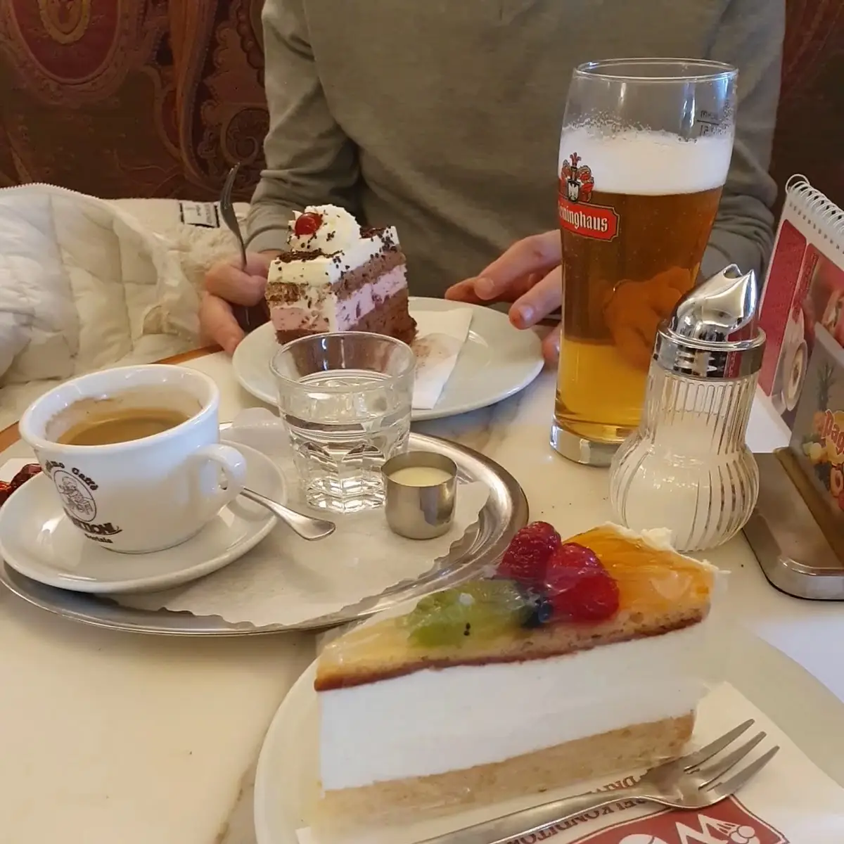 Essen und Trinken photo 2