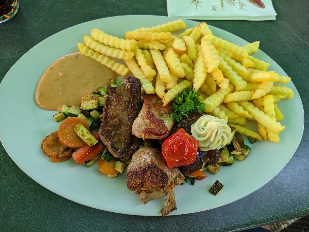 Essen und Trinken photo 2