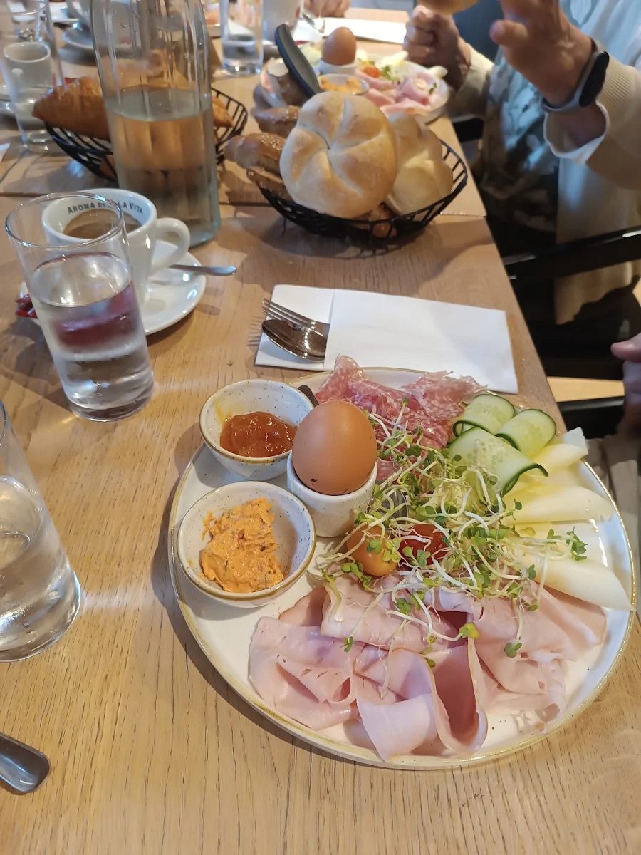 Essen und Trinken photo 3
