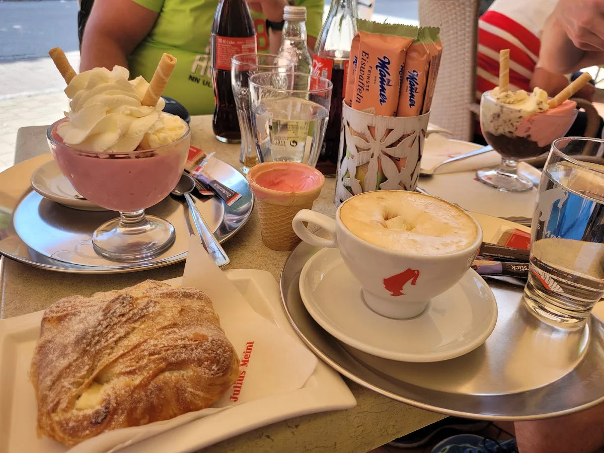 Essen und Trinken photo 2