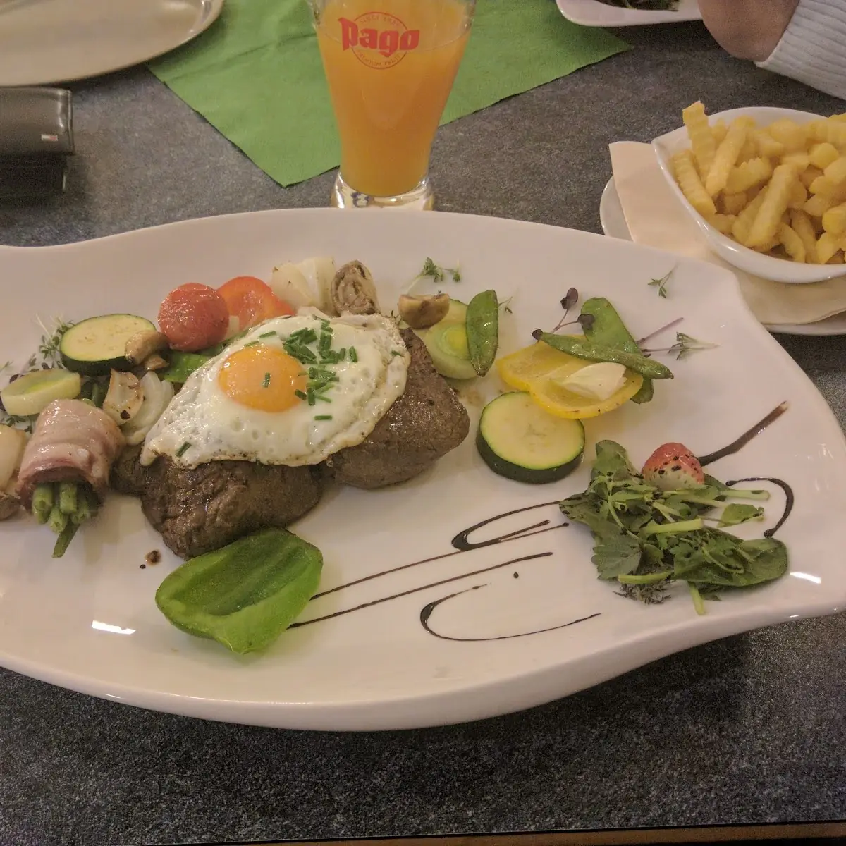 Essen und Trinken photo 4