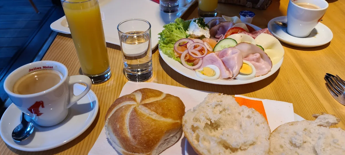 Essen und Trinken photo 2