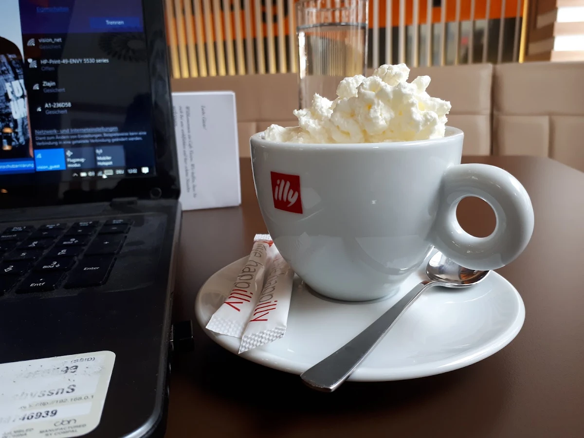Essen und Trinken photo 3