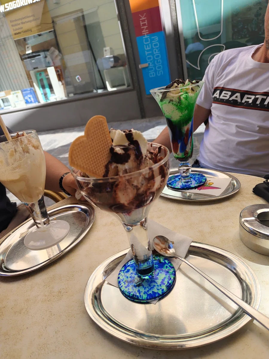 Essen und Trinken photo 1