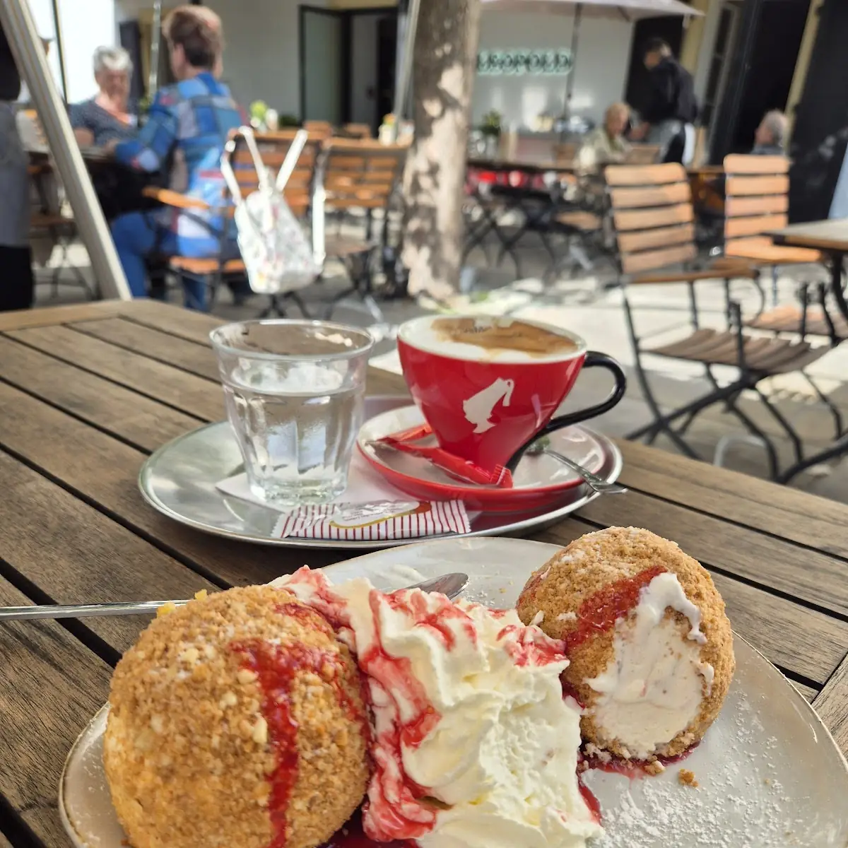 Essen und Trinken photo 7