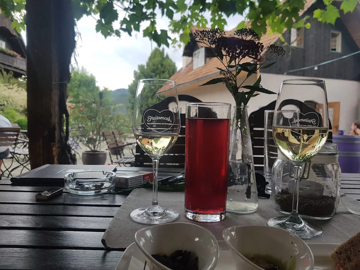 Gasthaus Rajock Schuiki Daniela Titelbild