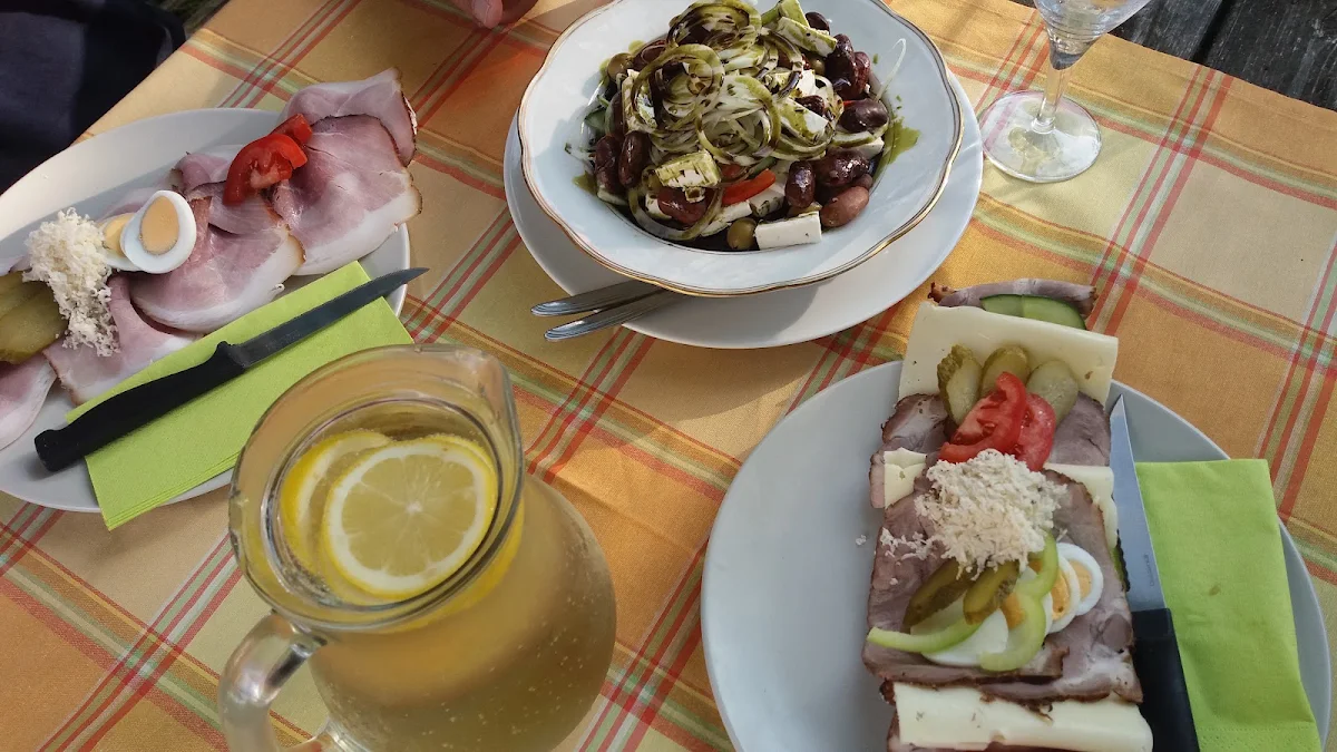 Essen und Trinken photo 2