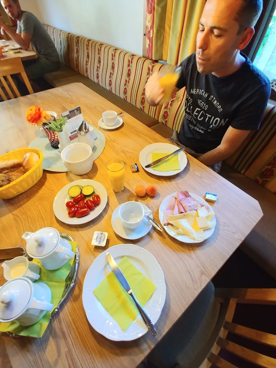 Essen und Trinken photo 2