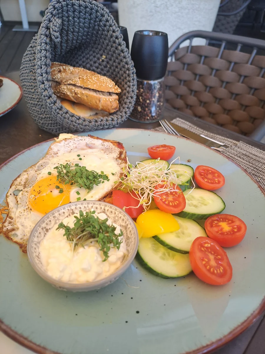 Essen und Trinken photo 2