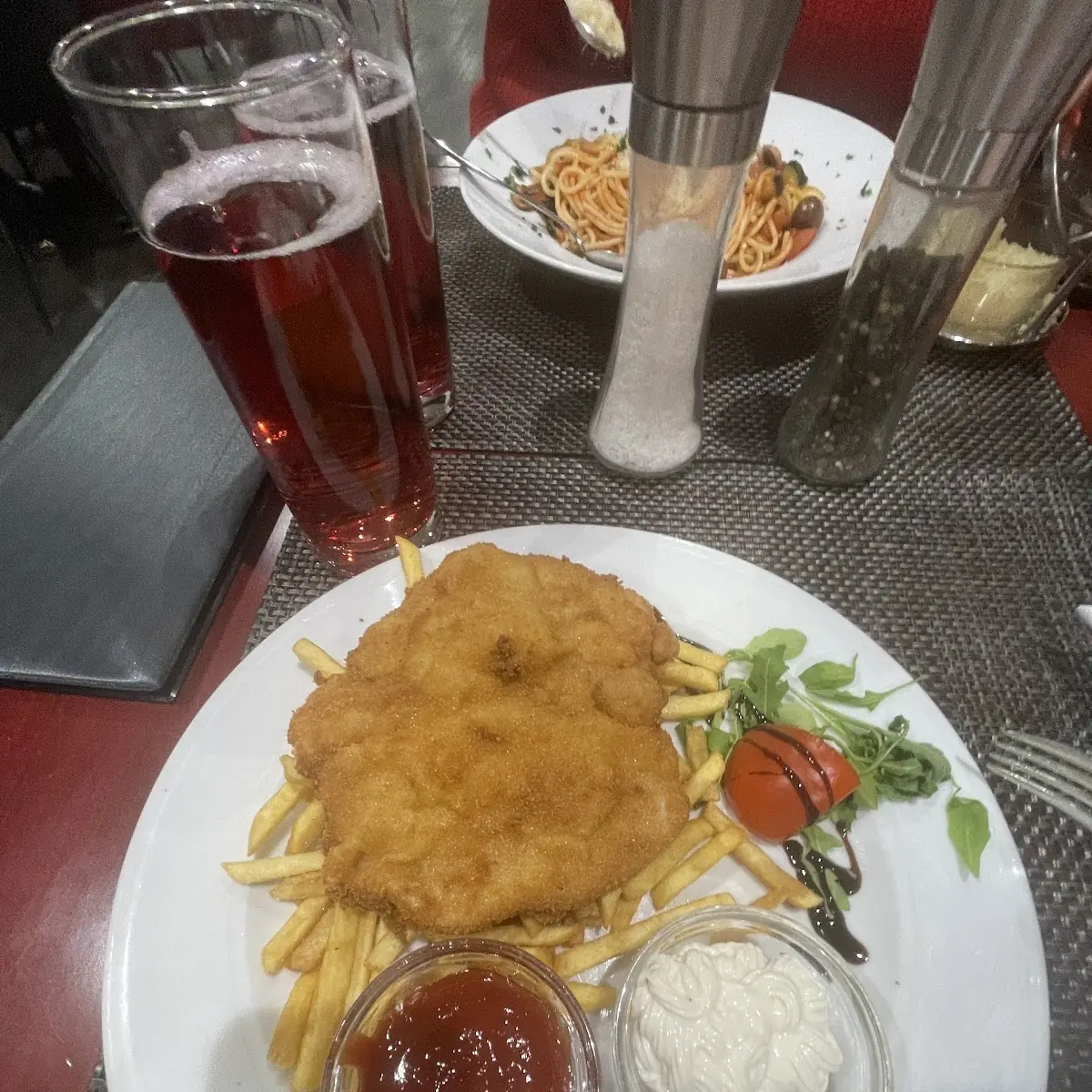 Essen und Trinken photo 2
