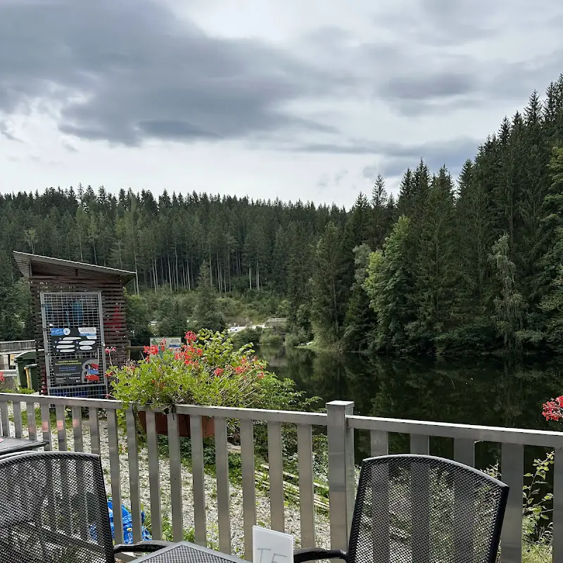 Buffet Seeblick zur Ströhbernen Brücke