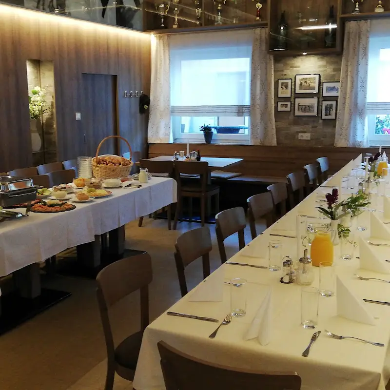 Gasthaus Wretschko / Inhaber Birgit Kronaus