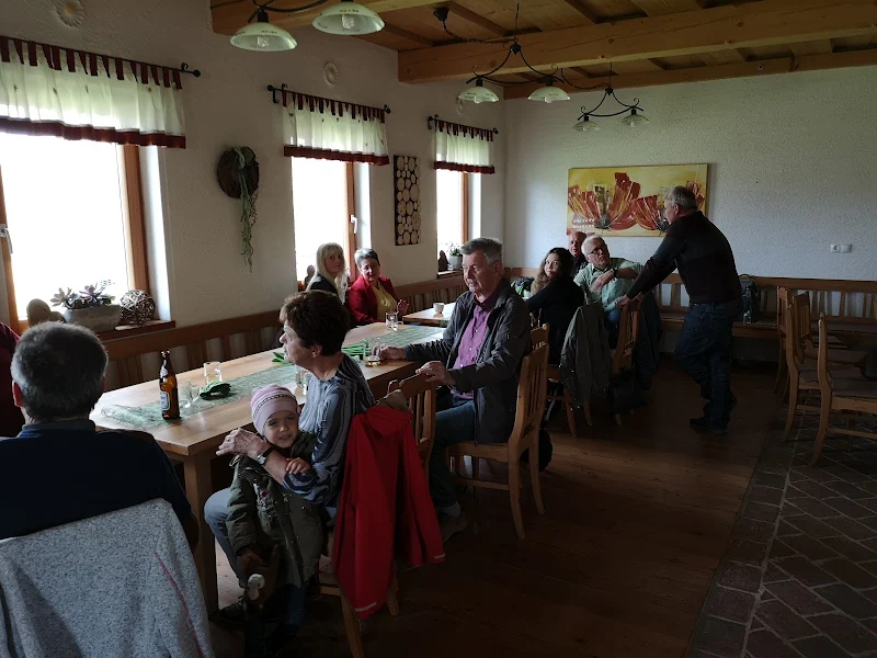Hofladen und Heuriger Familie Sandmayr