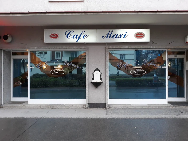 Cafe Maxi