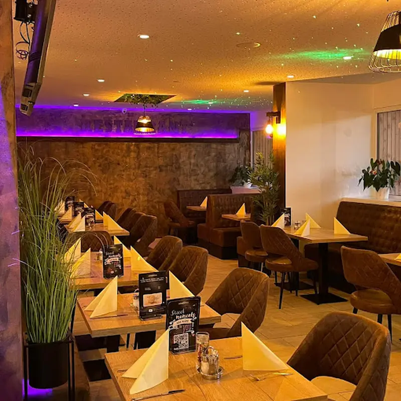 Cafe Restaurant TRON