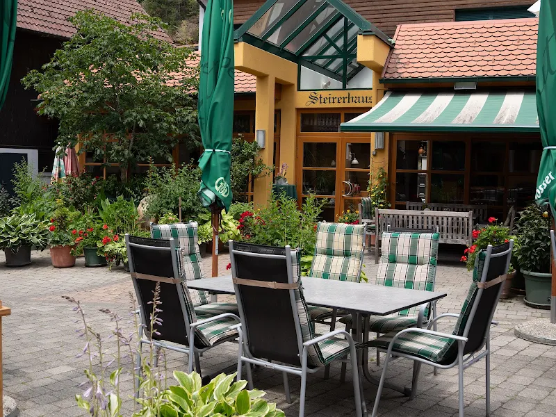 Jausenstation & Pferdehof UHL | Koglerauerhof