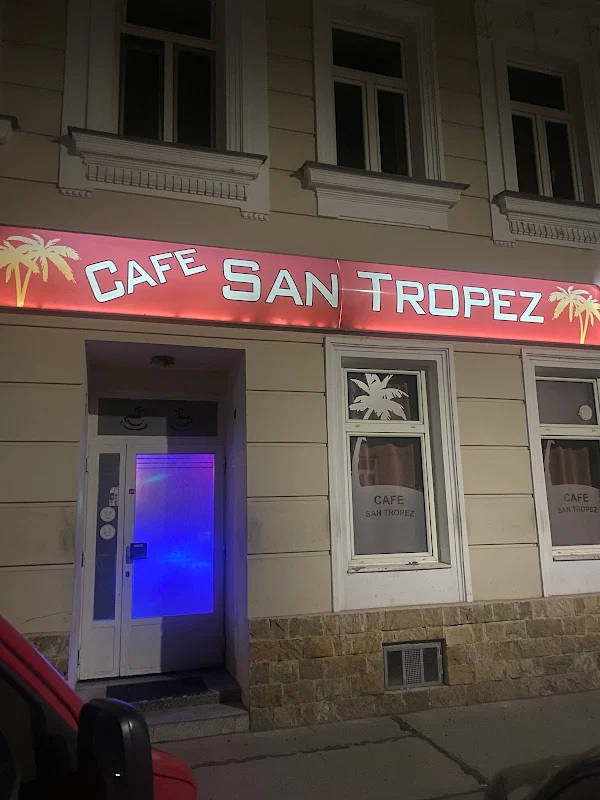 Cafe Bar Saint Tropez