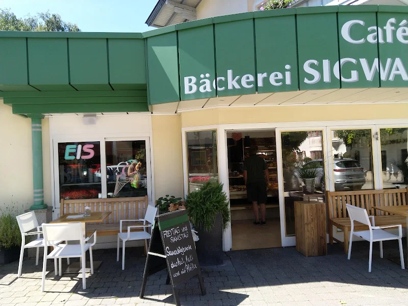 BED ON BAKERY by Phillip Sigwart