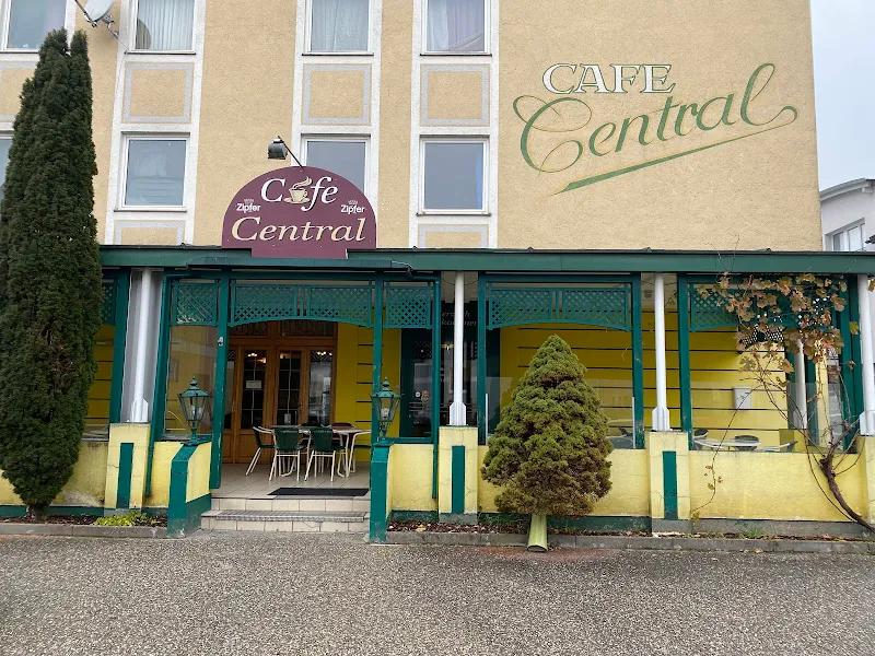 Cafe Central