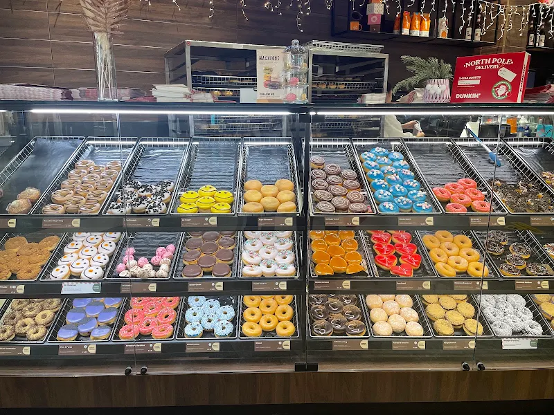 DUNKIN'