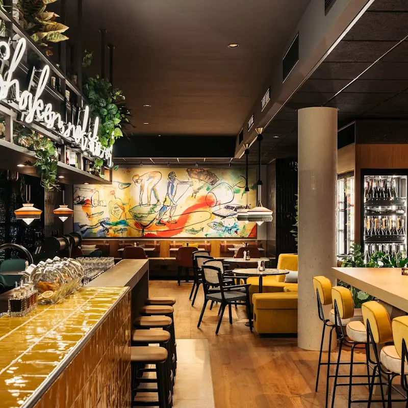 Seven Botanicals Bar & Kitchen
