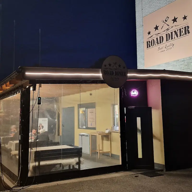 Road Diner Hall – Burger | Grill | Pizza -- Region Absam | Mils | Thauer | Rum