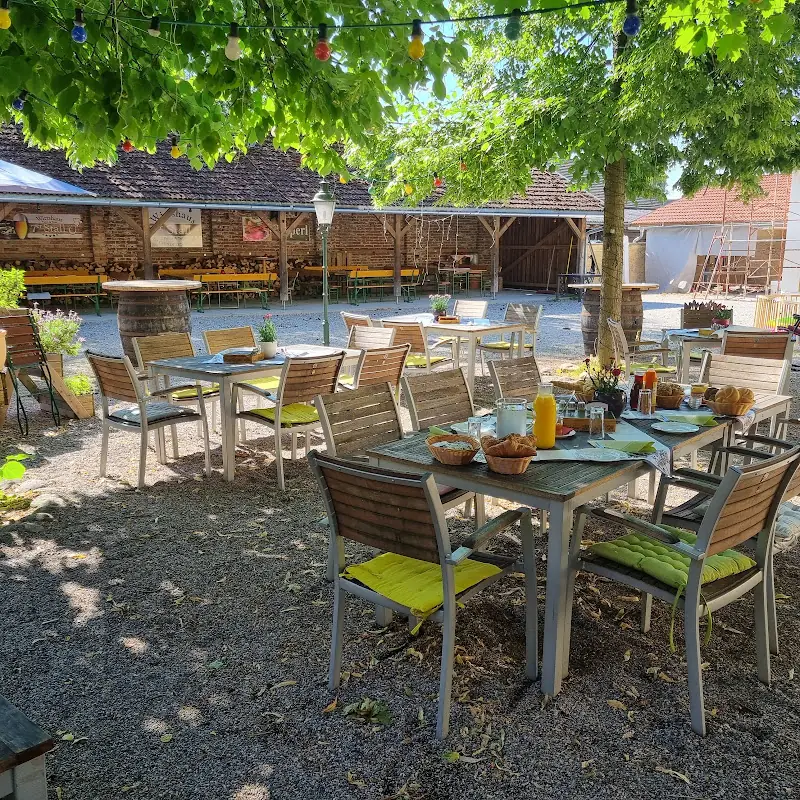Wirtshaus „7er Stall"