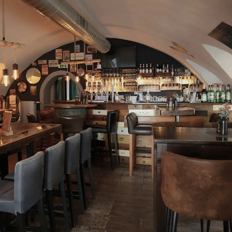 Liubisa beer & wine