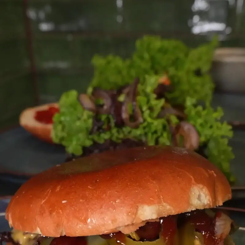 Highlight Burger