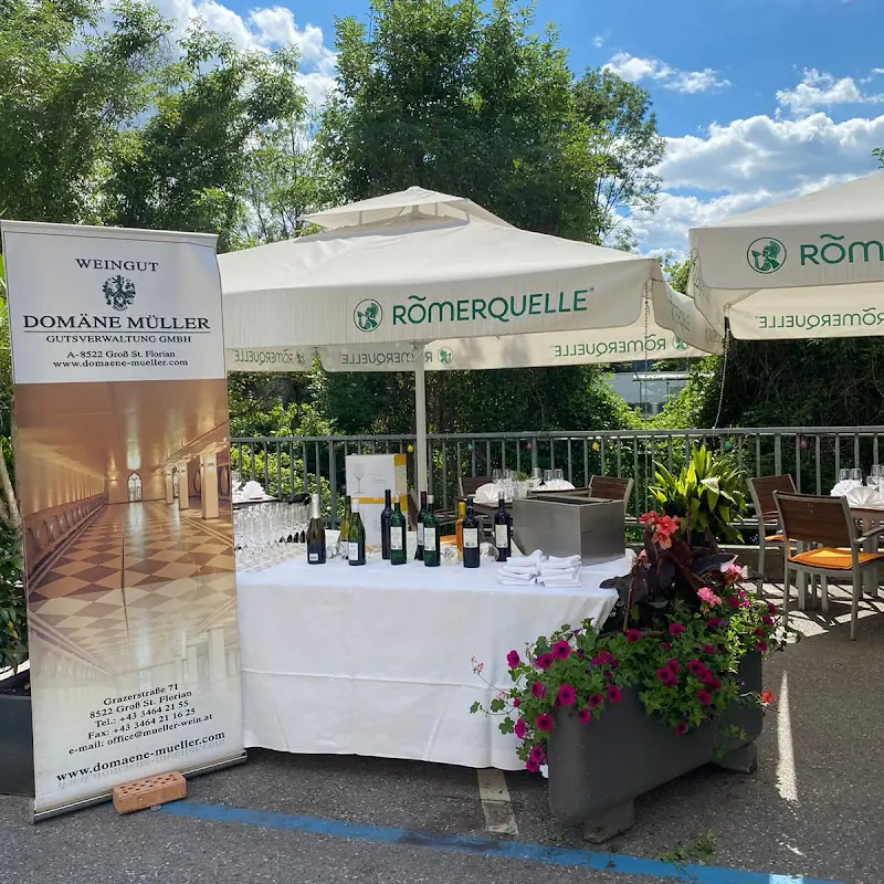 Schicker Restaurant - Catering - Vinothek - Café - Rösterei