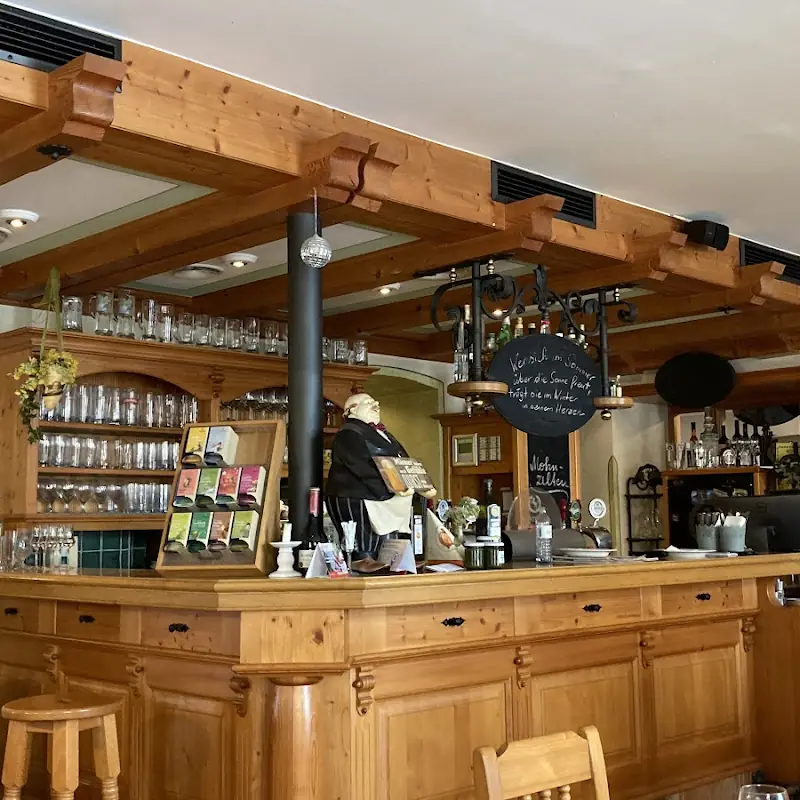Gasthaus Zum schwarzen Rössl - Fam. Pambalk-Blumauer