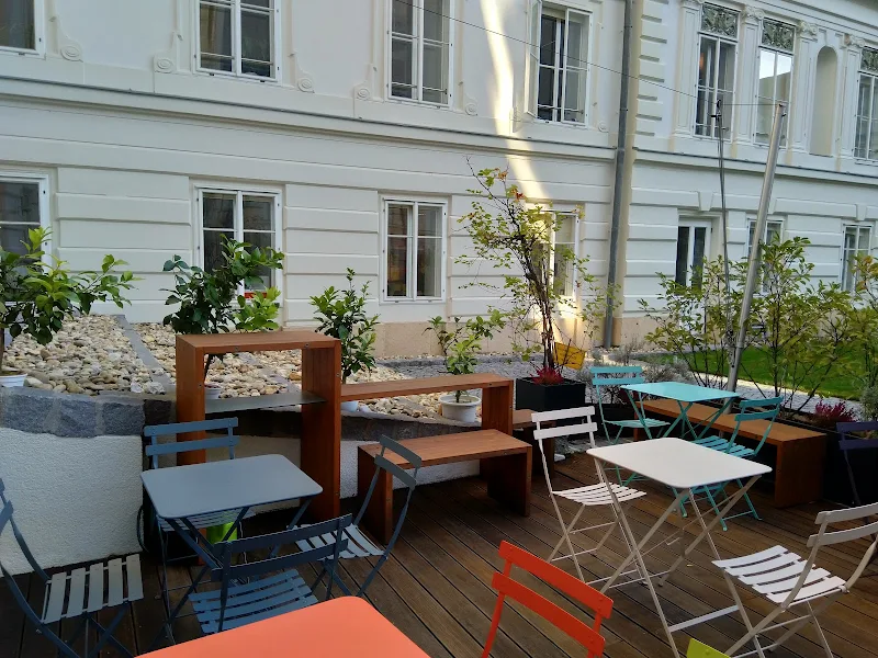 Carl Ludwig Cafe